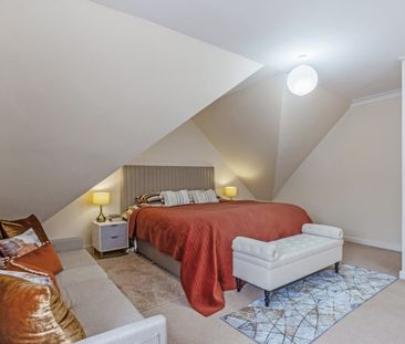 3 bedroom flat to rent - Photo 3