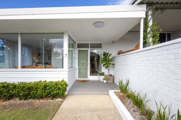 7 Johnson Street, Kotara - Photo 1