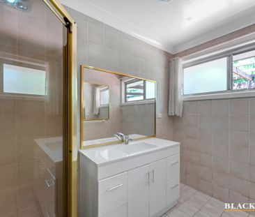 95 Gilmore Crescent, Garran ACT 2605 - House For Rent | Domain - Photo 2