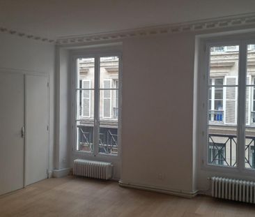 Location Appartement 3 pièces 56m² PARIS 10ème - Photo 5