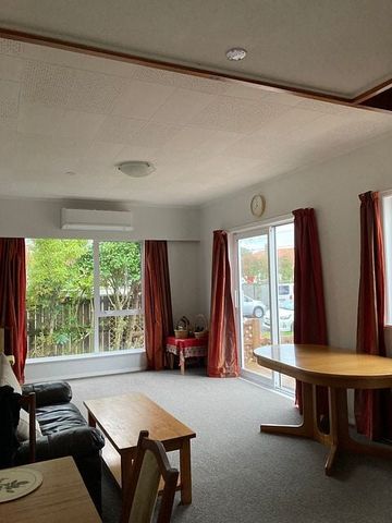 Spacious 3 bedrooms property in central location - Photo 5