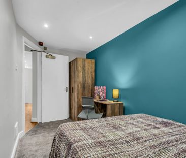 4 WINSTANLEY TERRACE Leeds - LS6 1DS - Photo 4