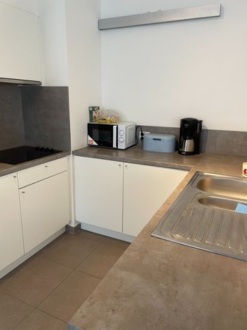 Rustig gelegen twee-slaapkamer appartement + autostandplaats - Photo 5