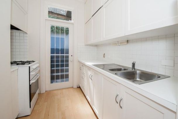 11 Walker Ave Edgecliff NSW 2027 - Photo 1