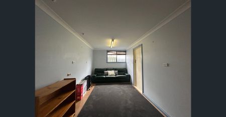 NEAT & TIDY STUDIO LIVING ! - Photo 3