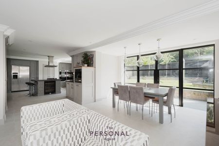 Beechfield, Banstead - Photo 3