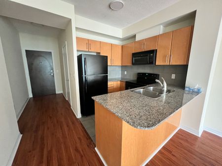 For Lease - 16 Yonge Street Unit# 2213, Toronto, Ontario - Photo 4