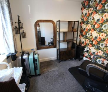 2 bedroom detached house to rent - Photo 5