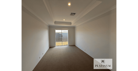 Spacious Modern Home - Photo 2