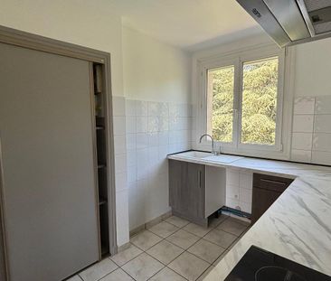 Location Appartement 3 pièces 67m² PRIVAS 07000 - Photo 4