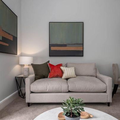 2 bedroom serviced apartment to rent - Photo 1