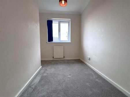 Davenport Close, Gosport, PO13 - Photo 2