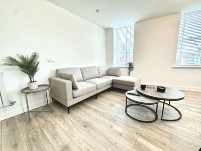 2 bedroom house of multiple occupation to rent - Photo 2