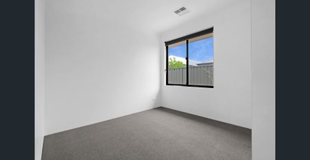 4x2 Family Home in Brabham – Modern, Light, and Inviting! - Photo 4