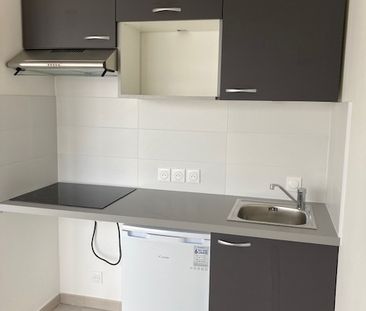 Location Appartement 1 pièce 30m² - Photo 2