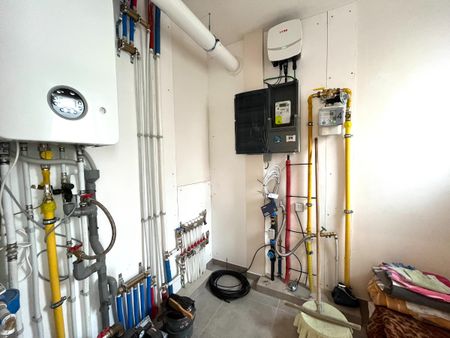 Knusse nieuwbouwwoning te huur in Sijsele - Photo 2