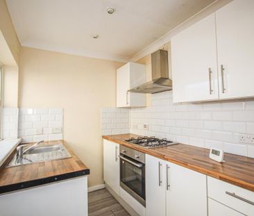 2 bedroom terraced house to rent - Photo 5