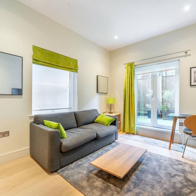 Studio to rent - Photo 1