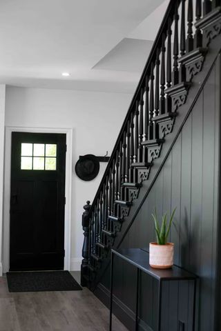 For Lease - 91 Jerseyville Road, Hamilton, Ontario - Photo 2