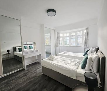 3 bedroom semi-detached house to rent - Photo 5