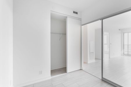 For Lease - 5 Buttermill Avenue Unit# 4505, Vaughan, Ontario - Photo 4