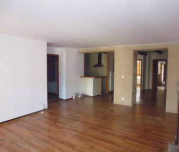 Location appartement t3 79 m² à Villefranche-de-Rouergue (12200) - Photo 4