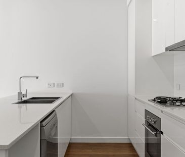 Comfortable & Affordable Unit with Great Accessibility - Photo 5