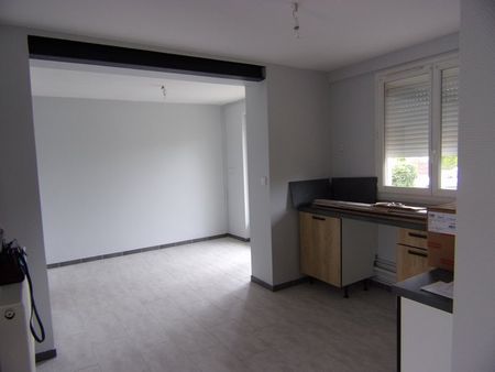 Location Maison 4 pièces 91m² MOISSAC 82200 - Photo 4