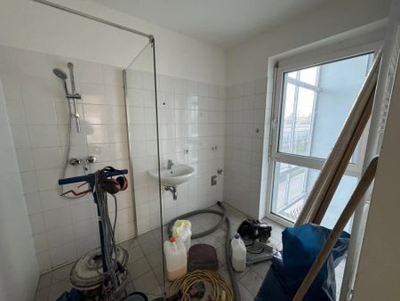 Neuwertige 2 Zimmer Genossenschaftswohnung - unbefristeter Mietvertrag - Wohnung wird gerade saniert! - Photo 2