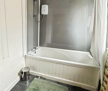 4 bedroom house to rent Kathleen Grove, Manchester, M14 - Photo 6