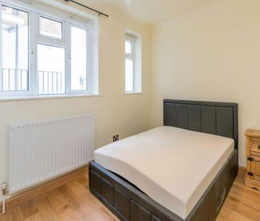 2 bedroom flat to rent - Photo 6