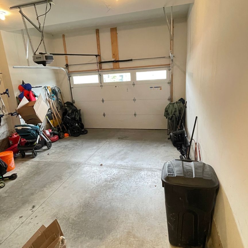 For Lease - 135 Woodberry Crescent, Woolwich, Ontario - Photo 1