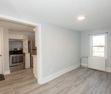 20 Patsy Ave, Welland - All Inclusive 2 Bedroom Upper Unit - Photo 2