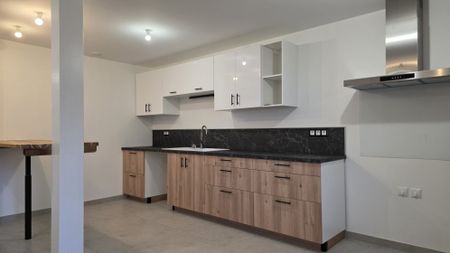 Location Maison 5 pièces 175m² ST LOUBES 33450 - Photo 4