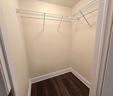For Lease - 7 Applewood Lane Unit# 107, Toronto, Ontario - Photo 3