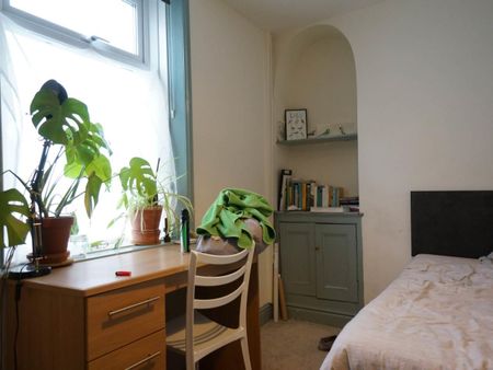 39 Hill Street - Photo 4