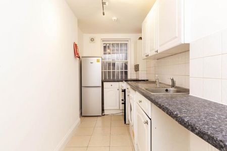 Newly painted two double bedroom flat with study near Regents Park and to tube! - Photo 3