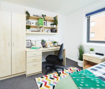 Premium Single Ensuite - Photo 4