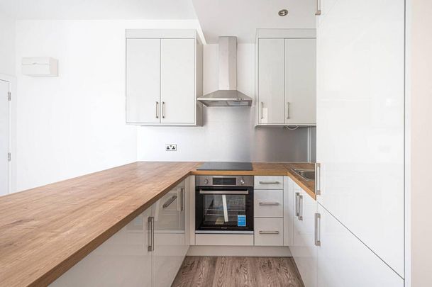 1 bedroom flat to rent - Photo 1