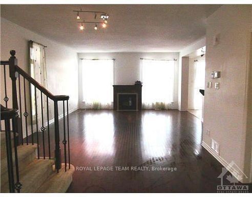 For Lease - 224 FLODDEN Way, Barrhaven, Ontario - Photo 1