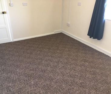 Baptist Well Place, SWANSEA - Photo 2