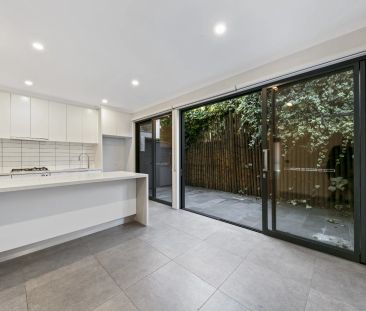 7a Russell Street, Prahran. - Photo 3