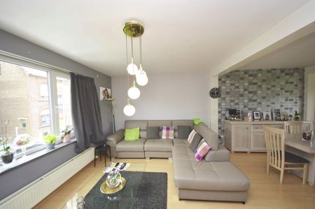 INSTAPKLARE WONING MET 3 SLPK EN TUIN CENTRUM NINOVE - Foto 2