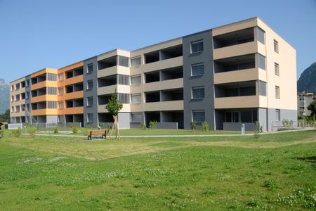 Proche de l'accès autoroutier - Foto 3