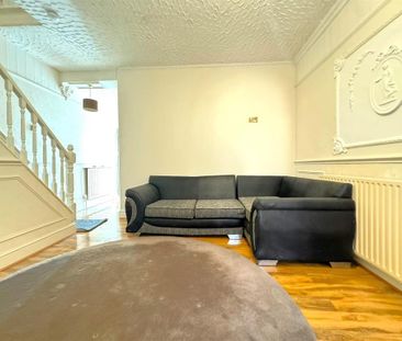 4 bedroom house to rent - Photo 1