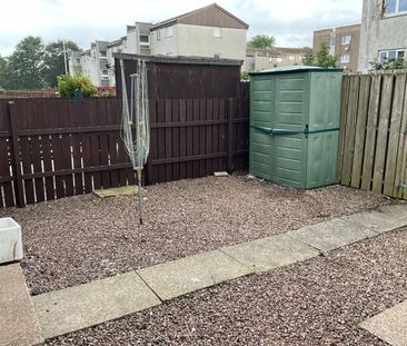 3 Bed Terraced House, Howes Drive, AB16 - Photo 4