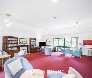 High Road, South Woodford - Photo 1