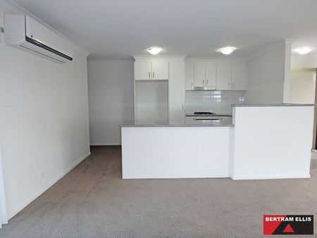 Immaculate Family Home - Photo 4