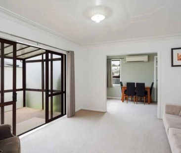 Family Home - Photo 2