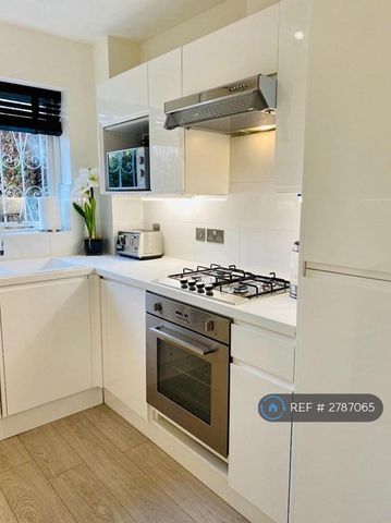 2 bedroom terraced house to rent - Photo 3